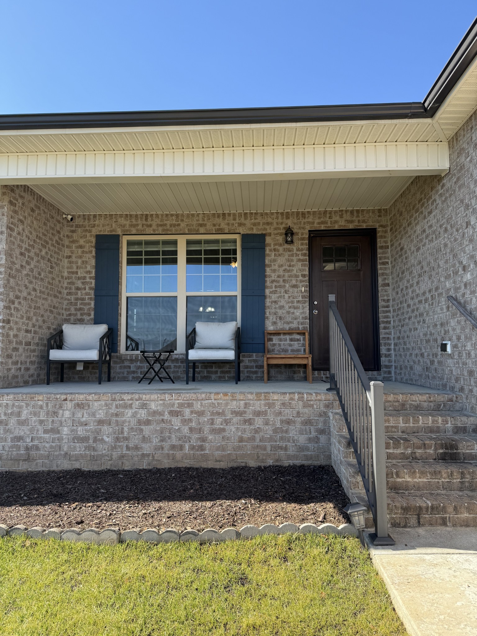 204 Rose Ln