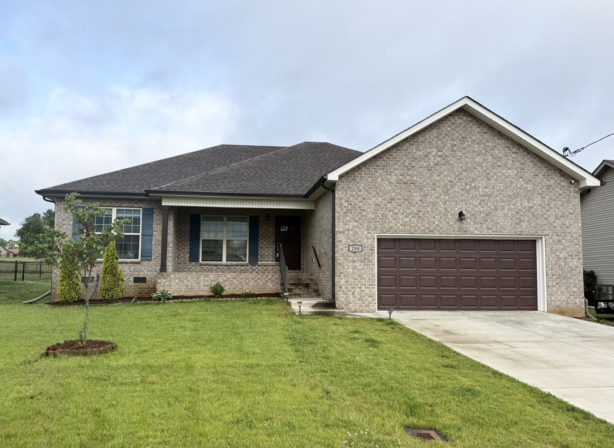 204 Rose Ln