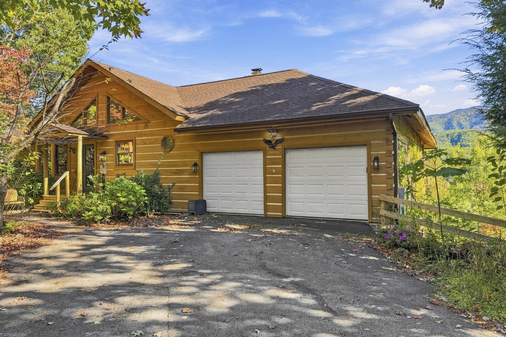 449 Lucerne Way