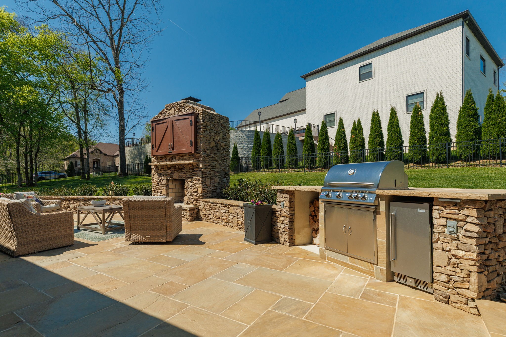 Hendersonville, Tennessee, 37075, United States, 5 Bedrooms Bedrooms, ,6 BathroomsBathrooms,Residential,Active,2035685