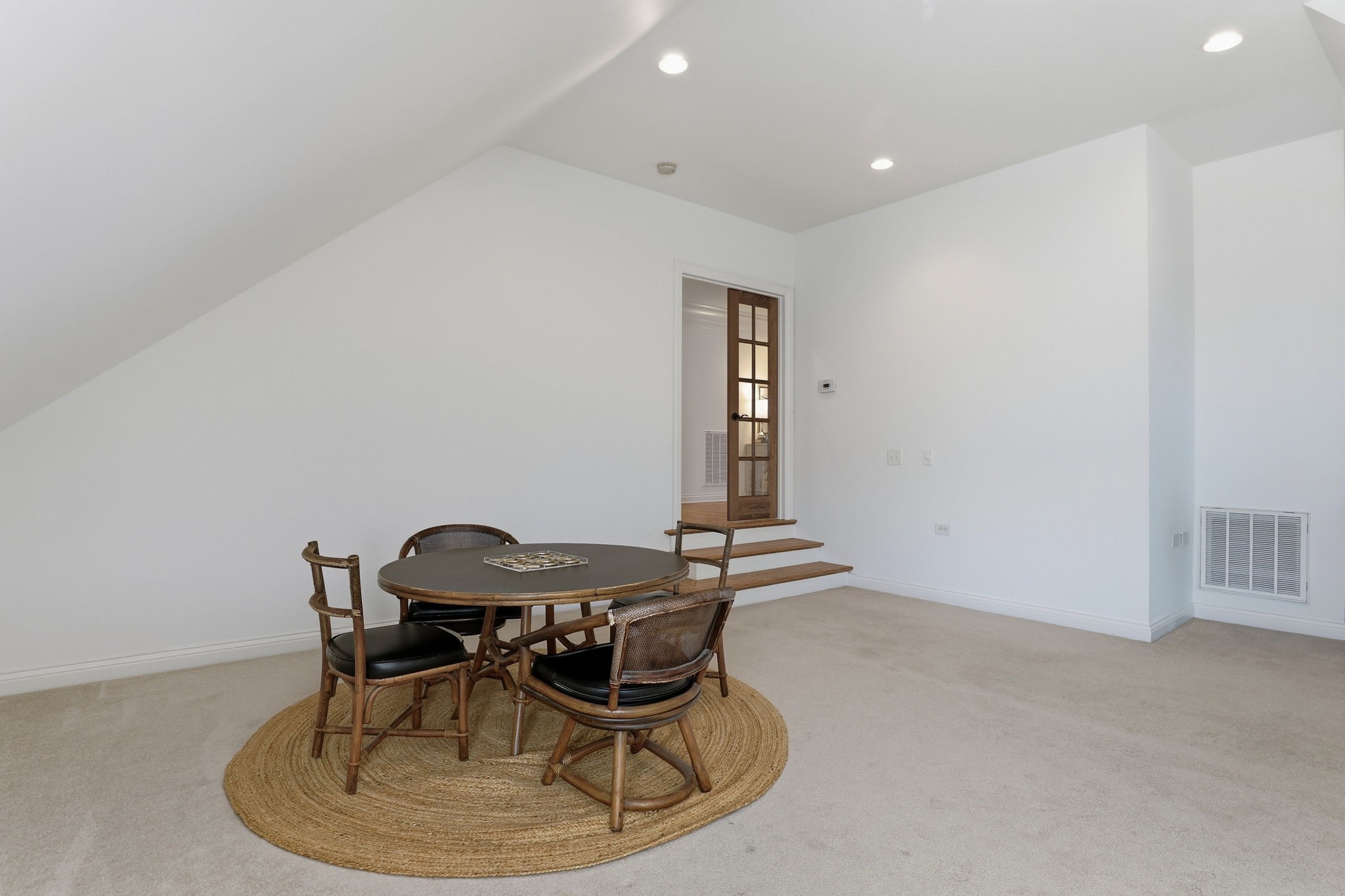 Hendersonville, Tennessee, 37075, United States, 5 Bedrooms Bedrooms, ,6 BathroomsBathrooms,Residential,Active,2035685