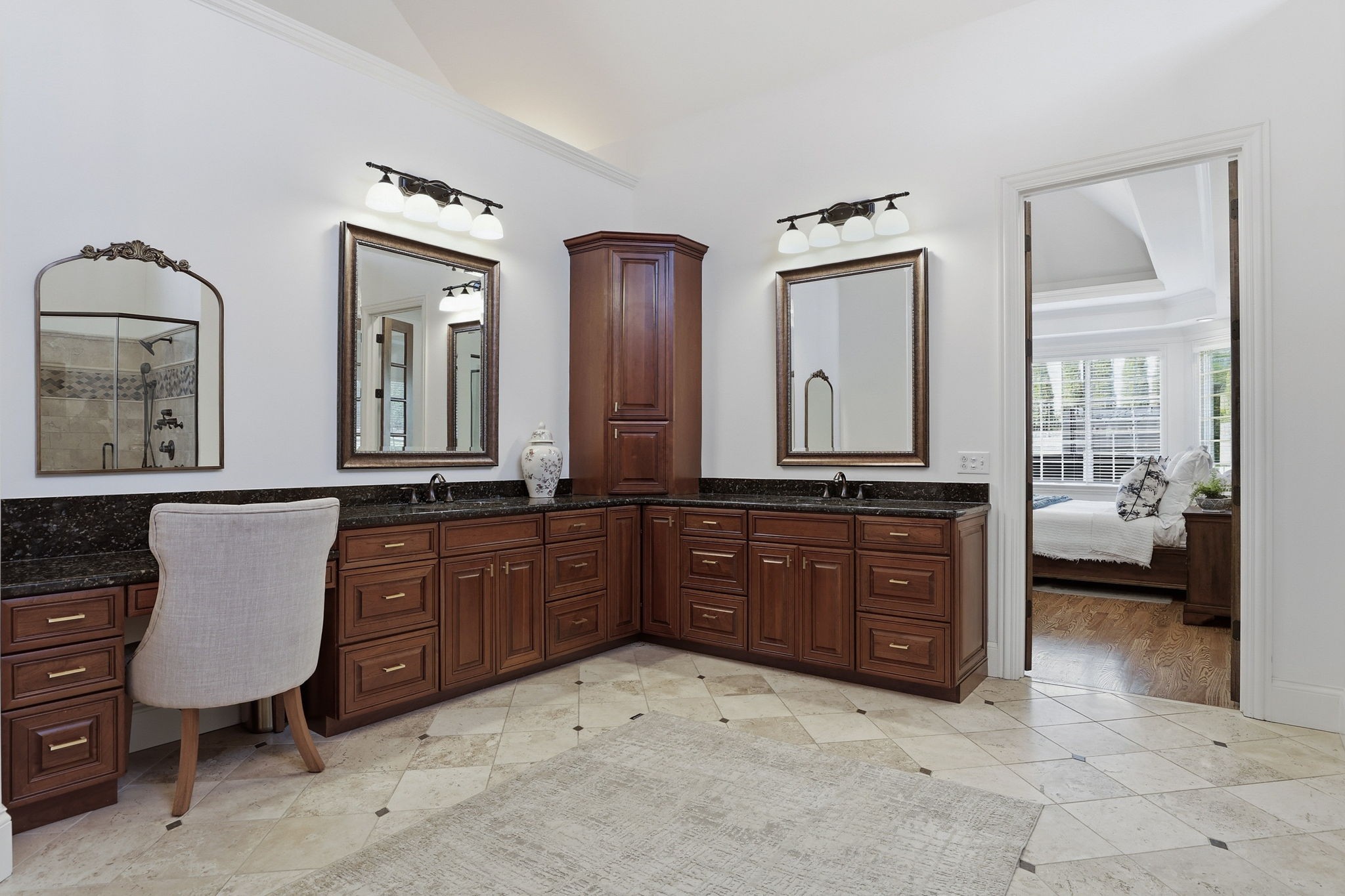 Hendersonville, Tennessee, 37075, United States, 5 Bedrooms Bedrooms, ,6 BathroomsBathrooms,Residential,Active,2035685