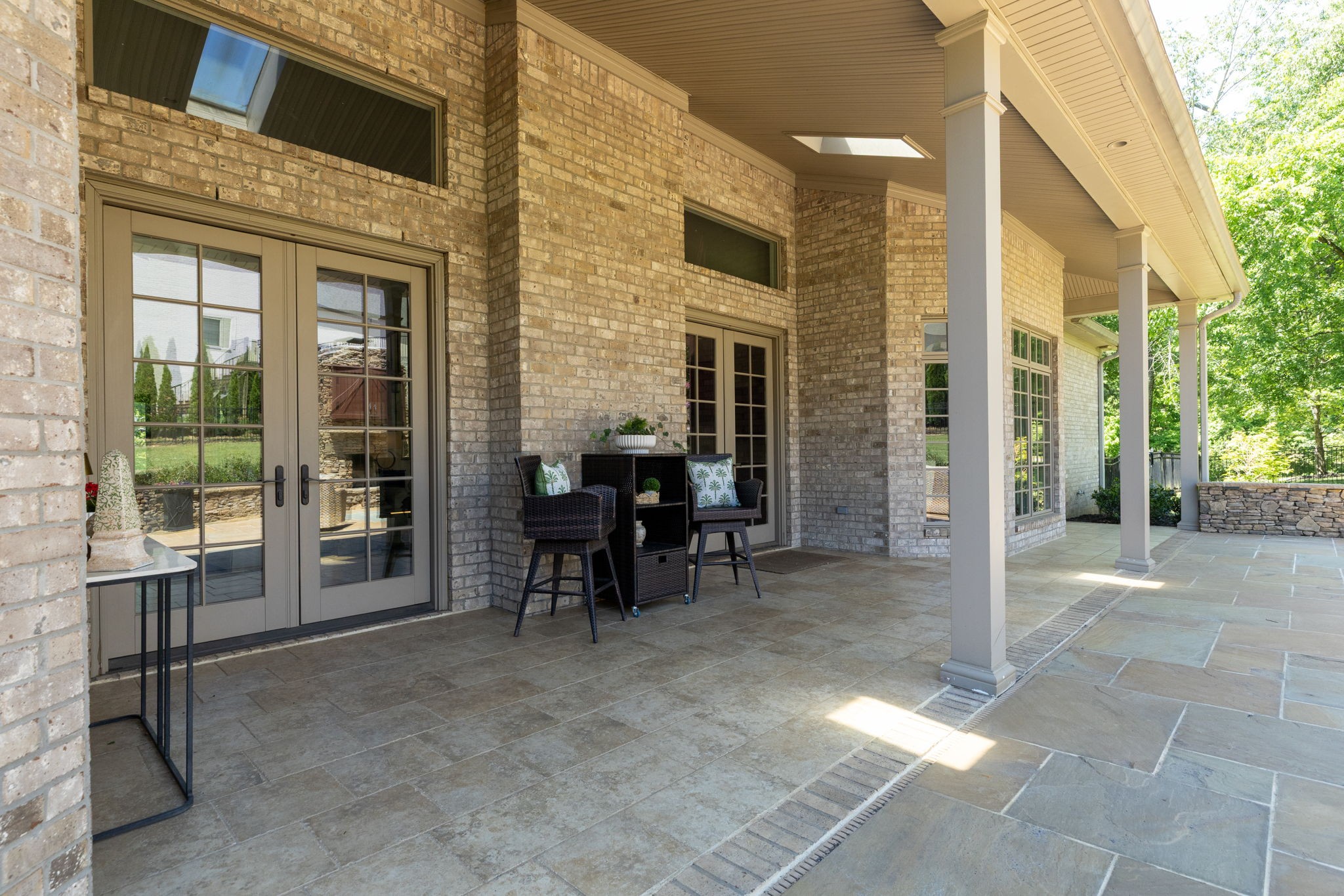 Hendersonville, Tennessee, 37075, United States, 5 Bedrooms Bedrooms, ,6 BathroomsBathrooms,Residential,Active,2035685
