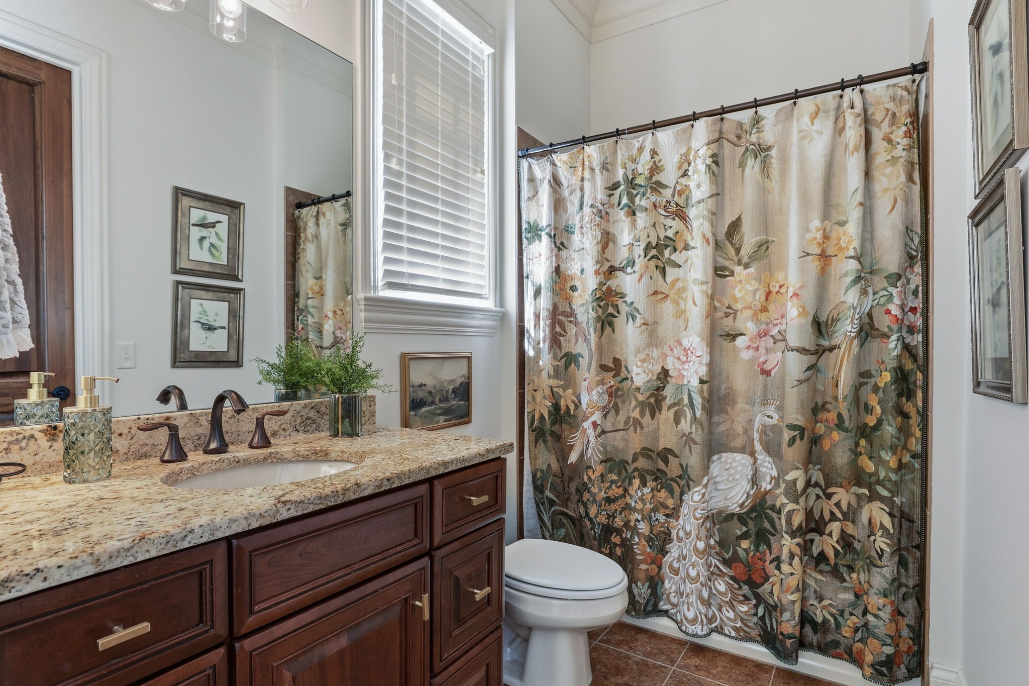 Hendersonville, Tennessee, 37075, United States, 5 Bedrooms Bedrooms, ,6 BathroomsBathrooms,Residential,Active,2035685