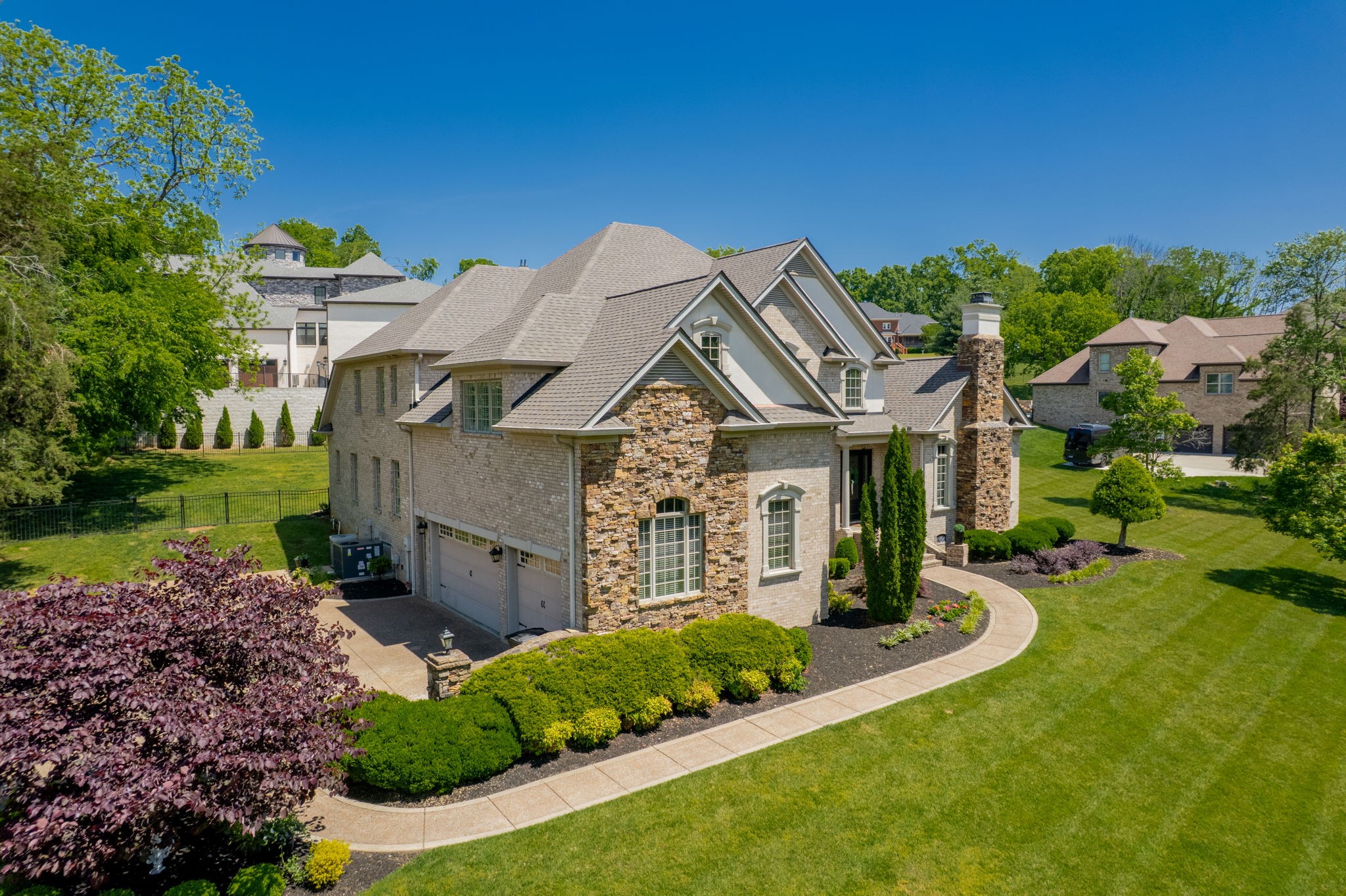 Hendersonville, Tennessee, 37075, United States, 5 Bedrooms Bedrooms, ,6 BathroomsBathrooms,Residential,Active,2035685