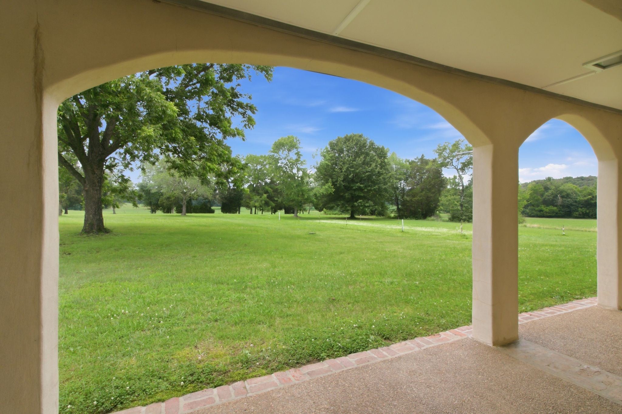 380 McIntosh Rd