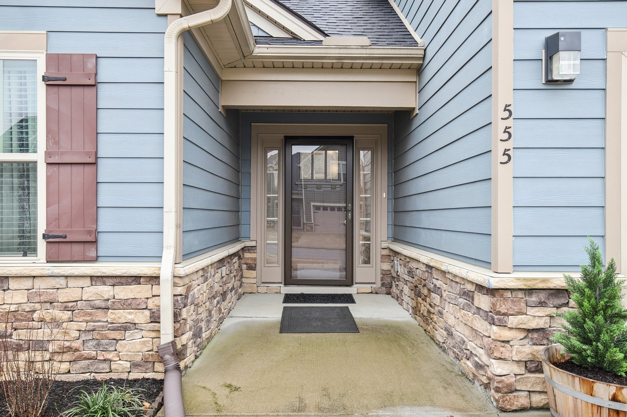 555 High Echelon Cir