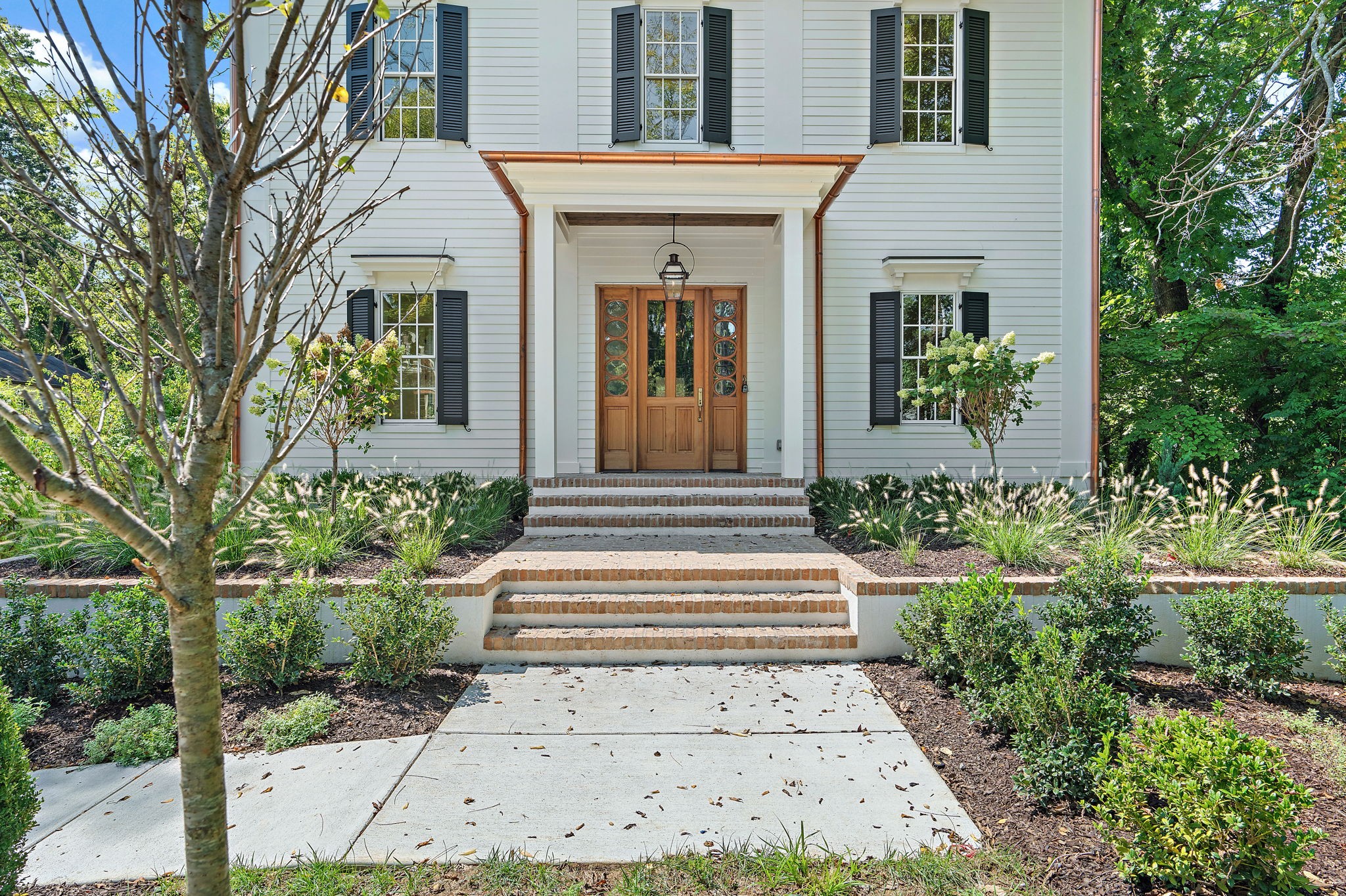 105 Bellevue Dr S