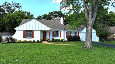 Photo of 1207 Kenwood Dr, Nashville, TN 37216 (MLS # 3243214)
