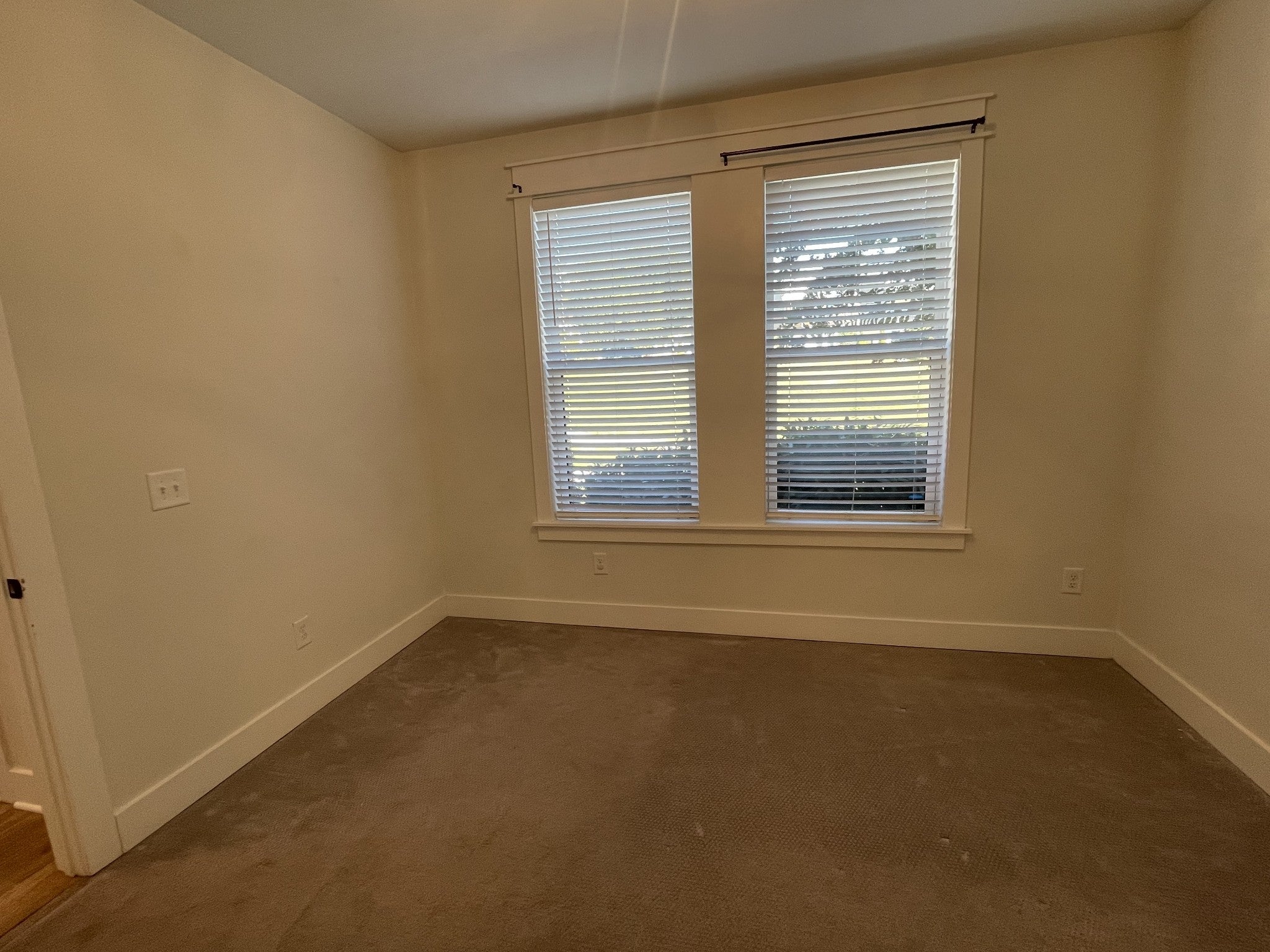 530 Edwin St 17