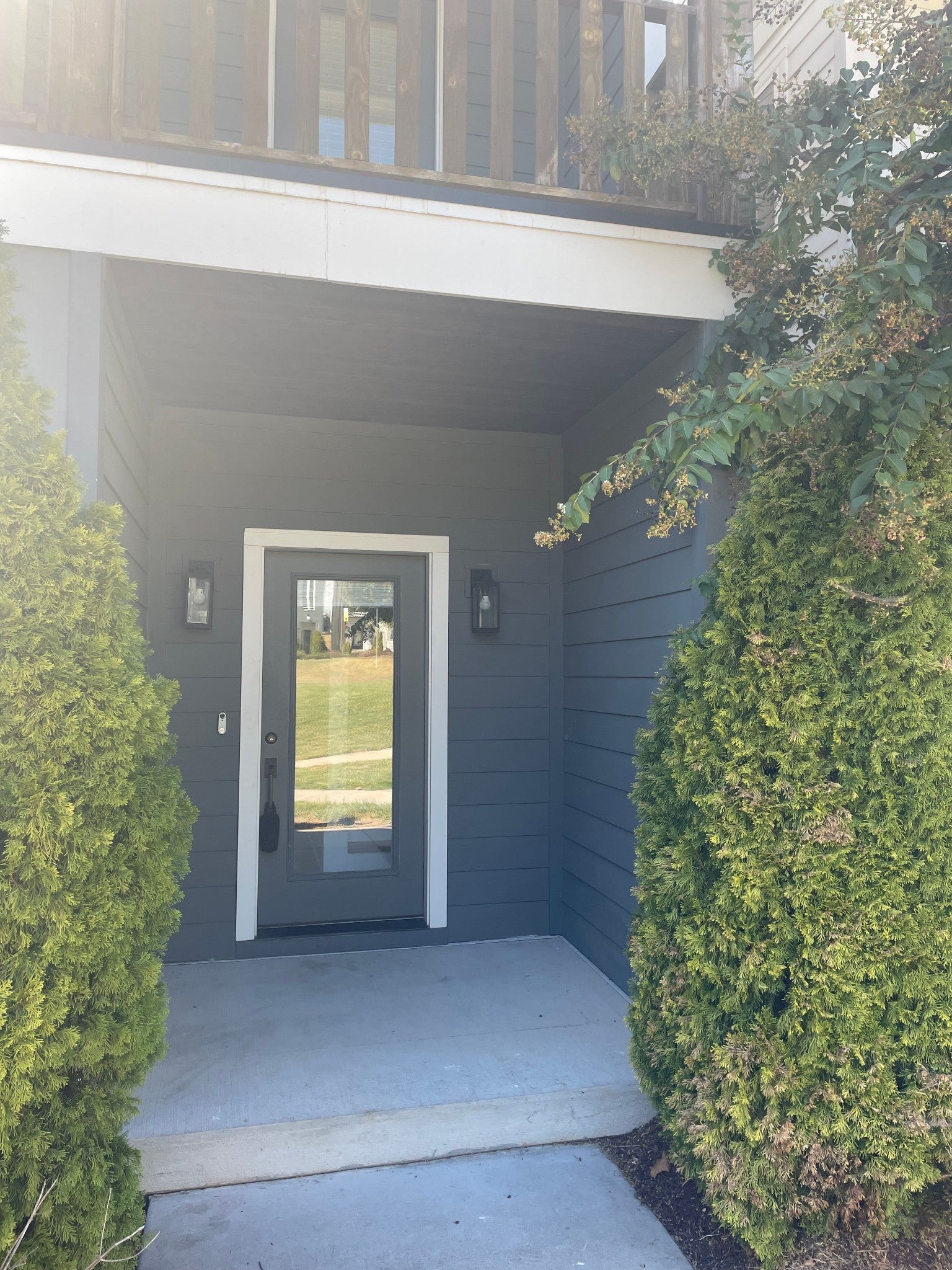 530 Edwin St 17