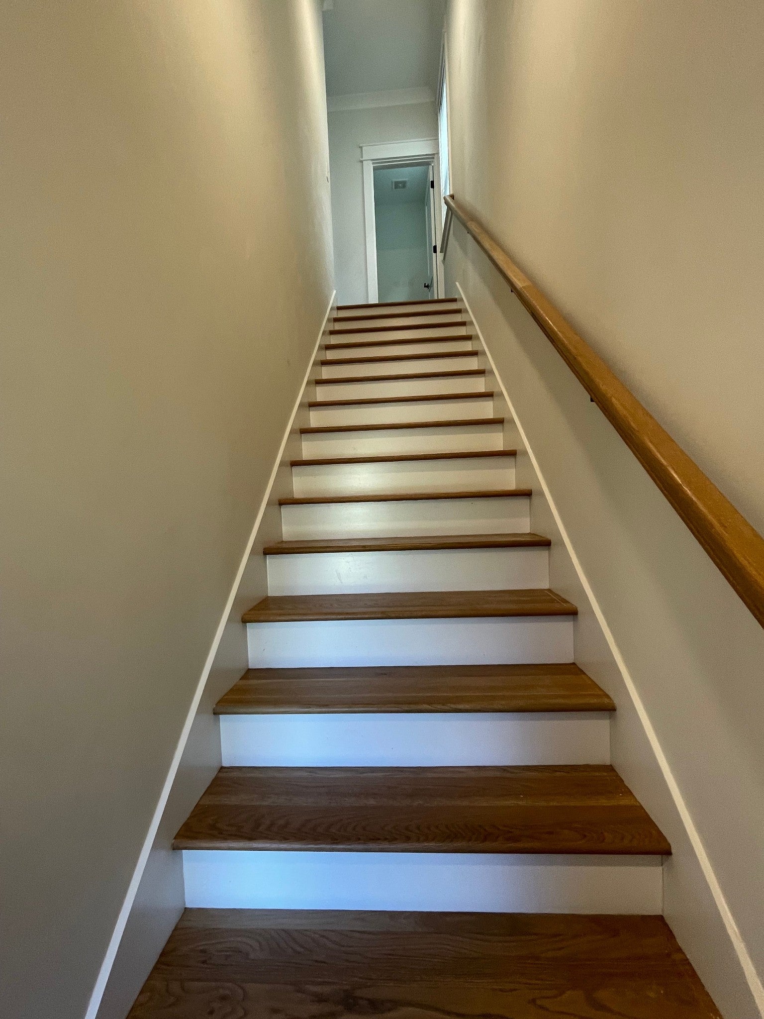 530 Edwin St 17