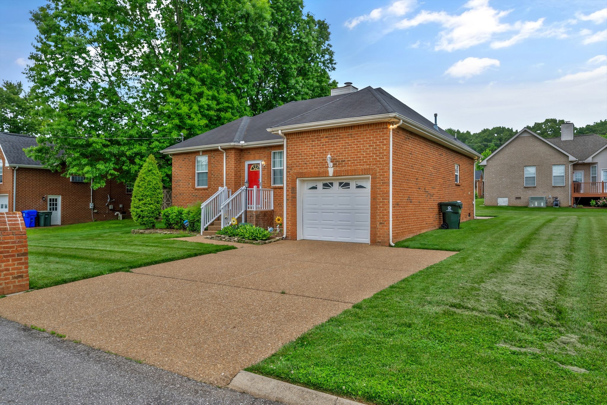 111 Cherokee Dr