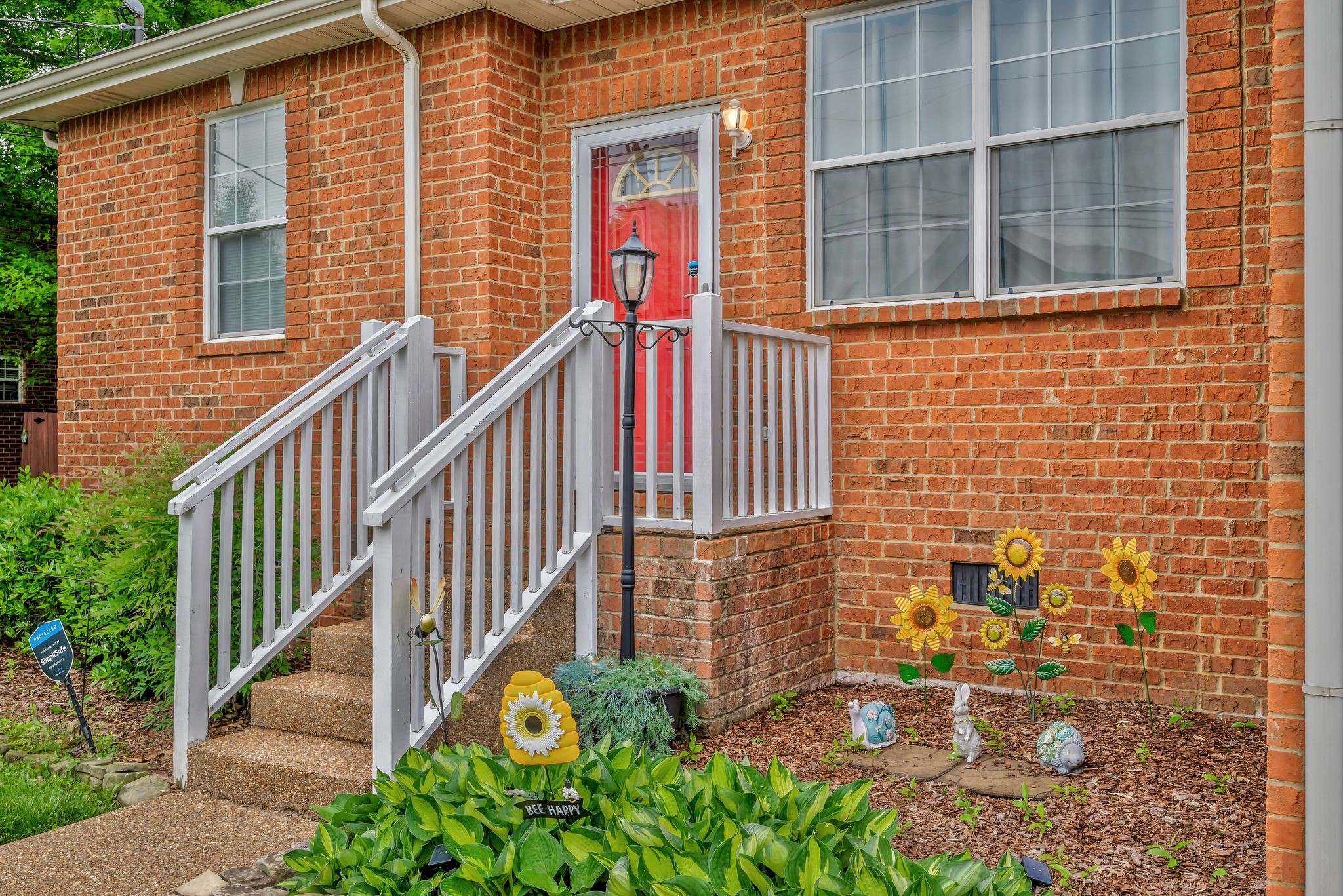 111 Cherokee Dr