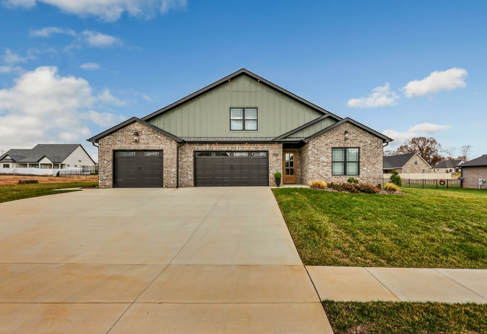 2477 Ellsworth Drive