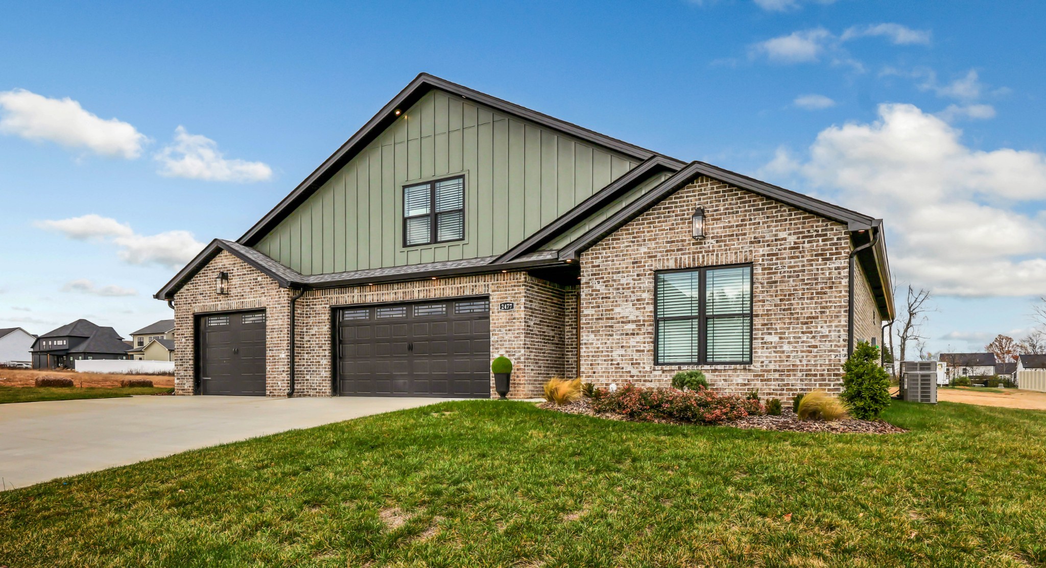 2477 Ellsworth Drive