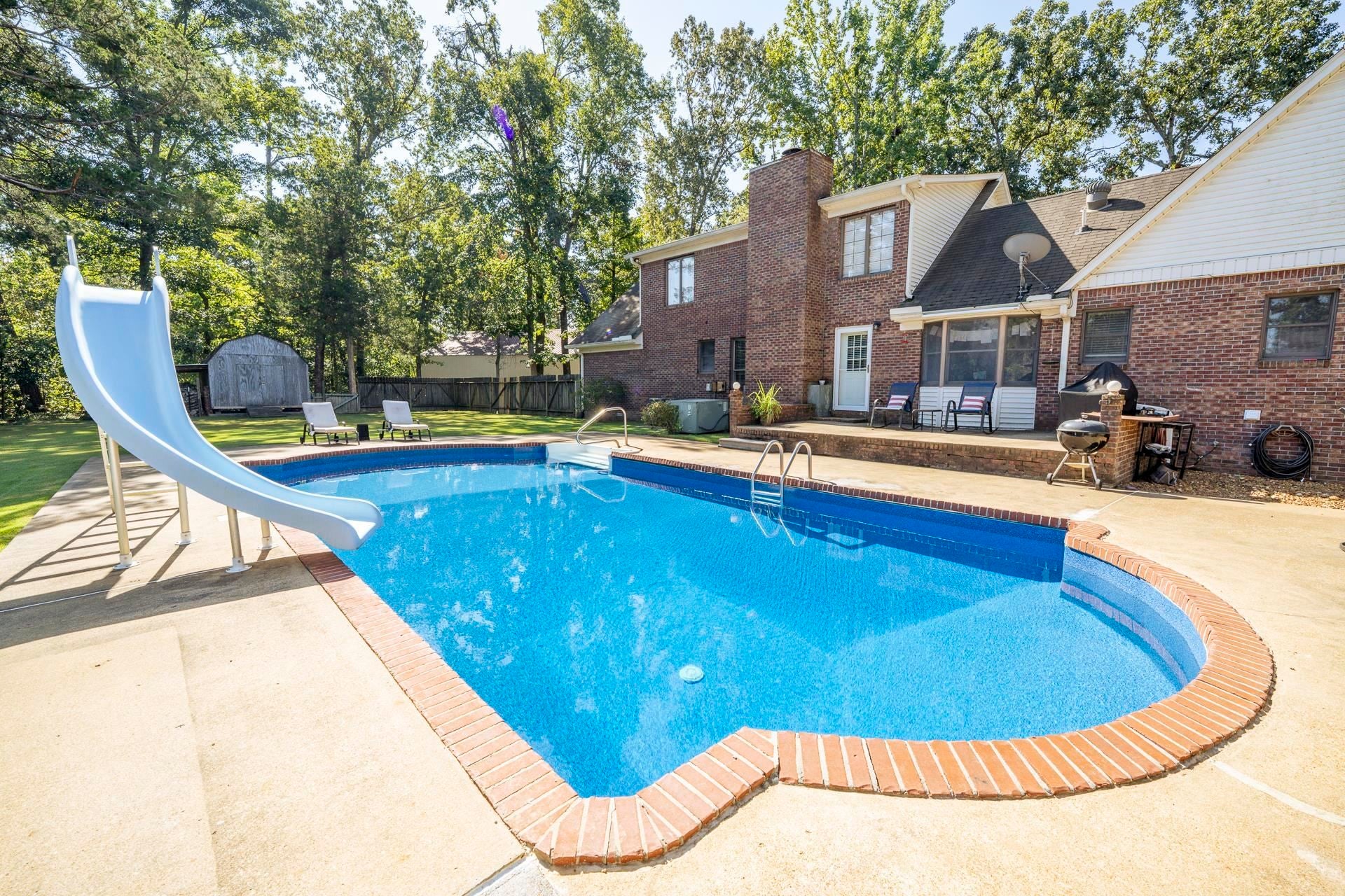 255 EASLEY LOOP