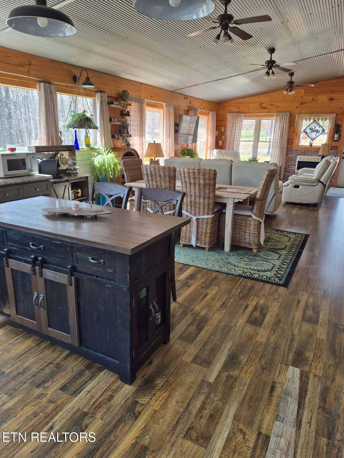 101 Ridgepoint Rd