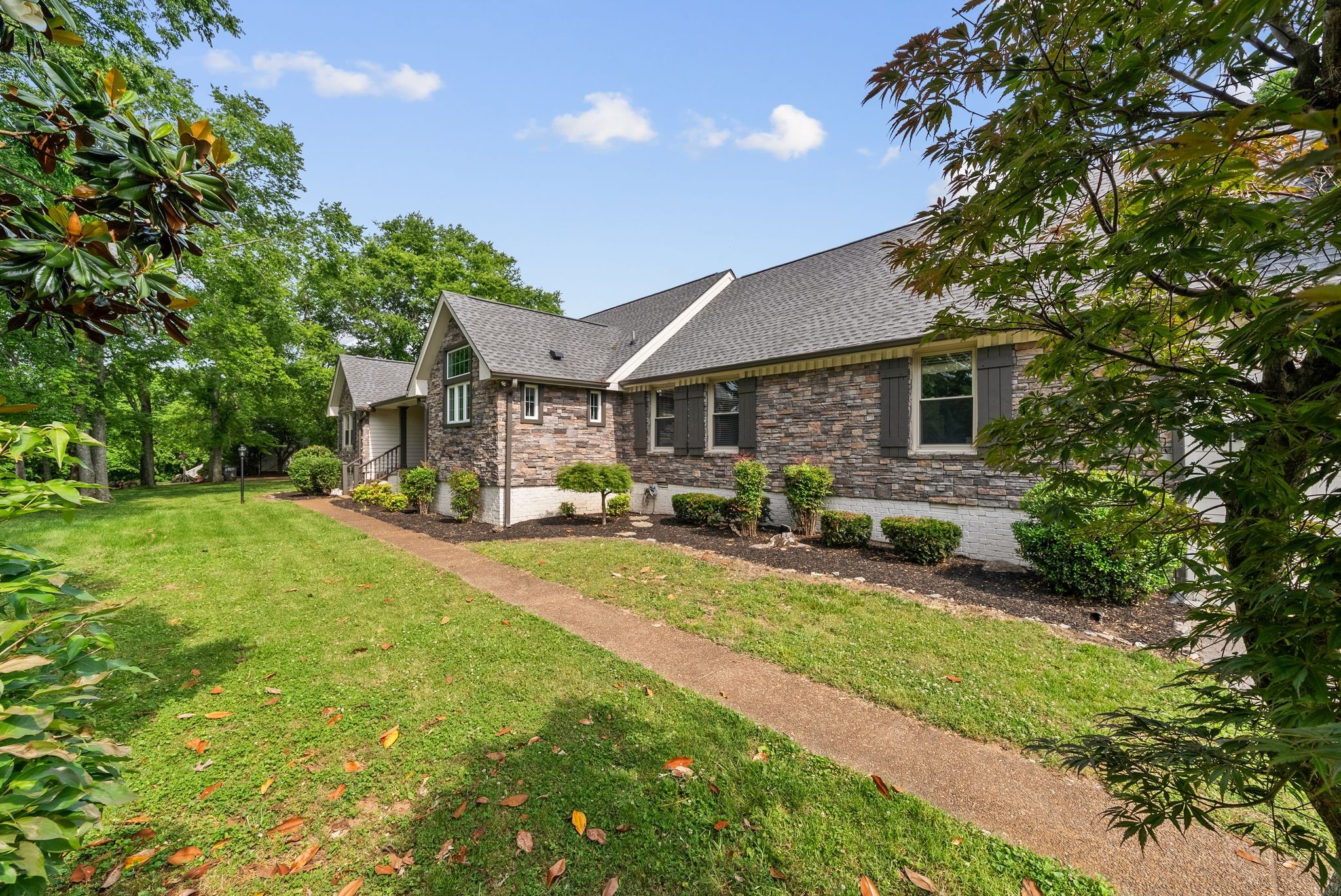 6476 Lickton Pike