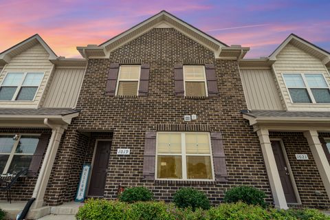 1019 Crested Run Smyrna TN 37167