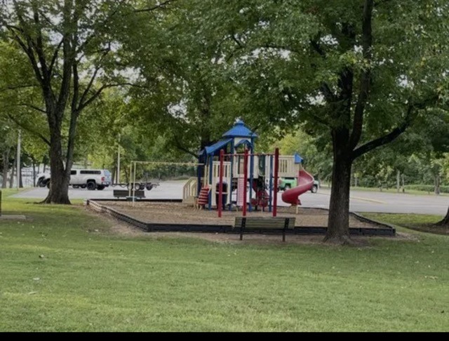 1341 Chapmansboro Rd