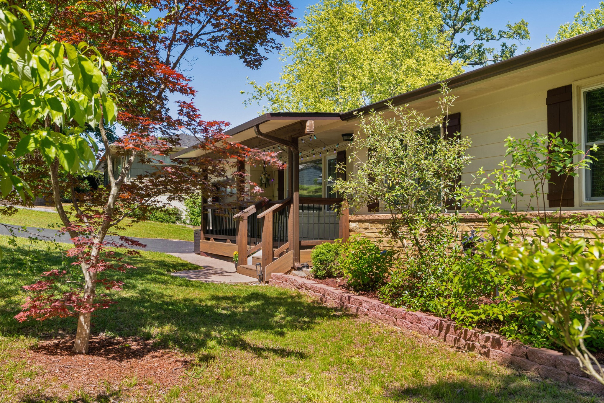 3900 Laird Lane