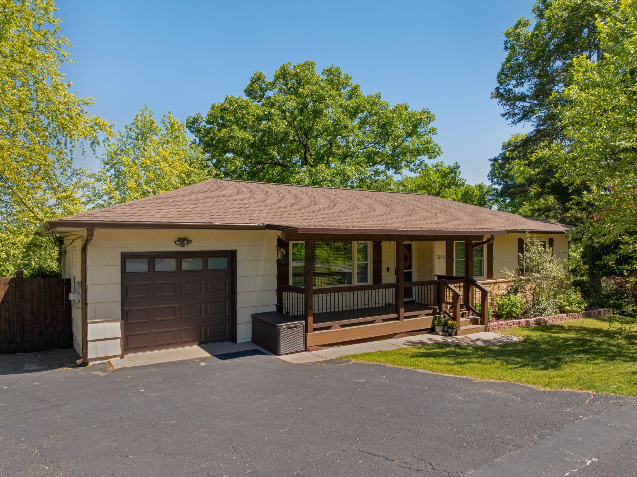 3900 Laird Lane