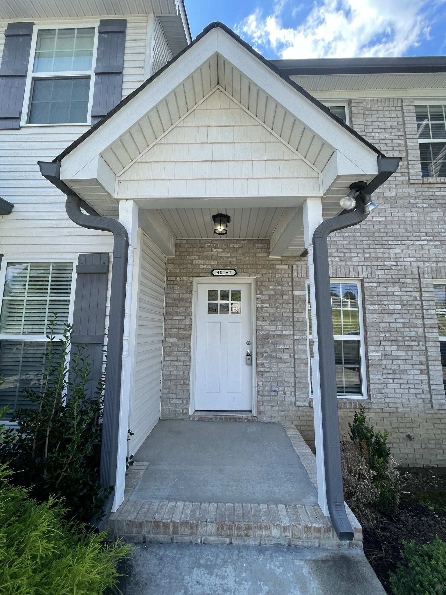 401 Caldwell Dr