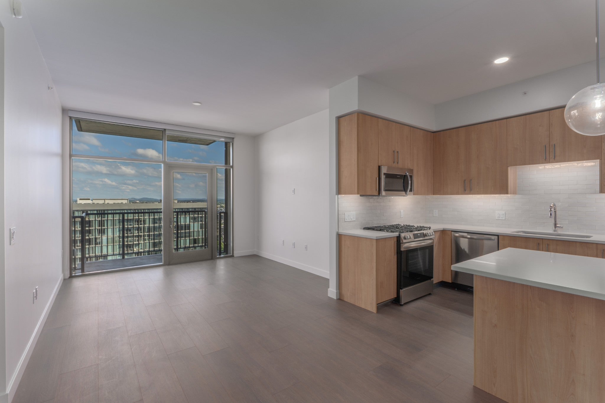 1212 Demonbreun St A10