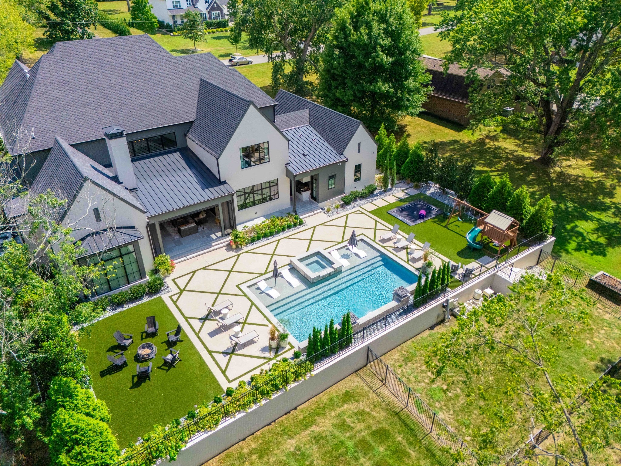 1311 Parker Pl