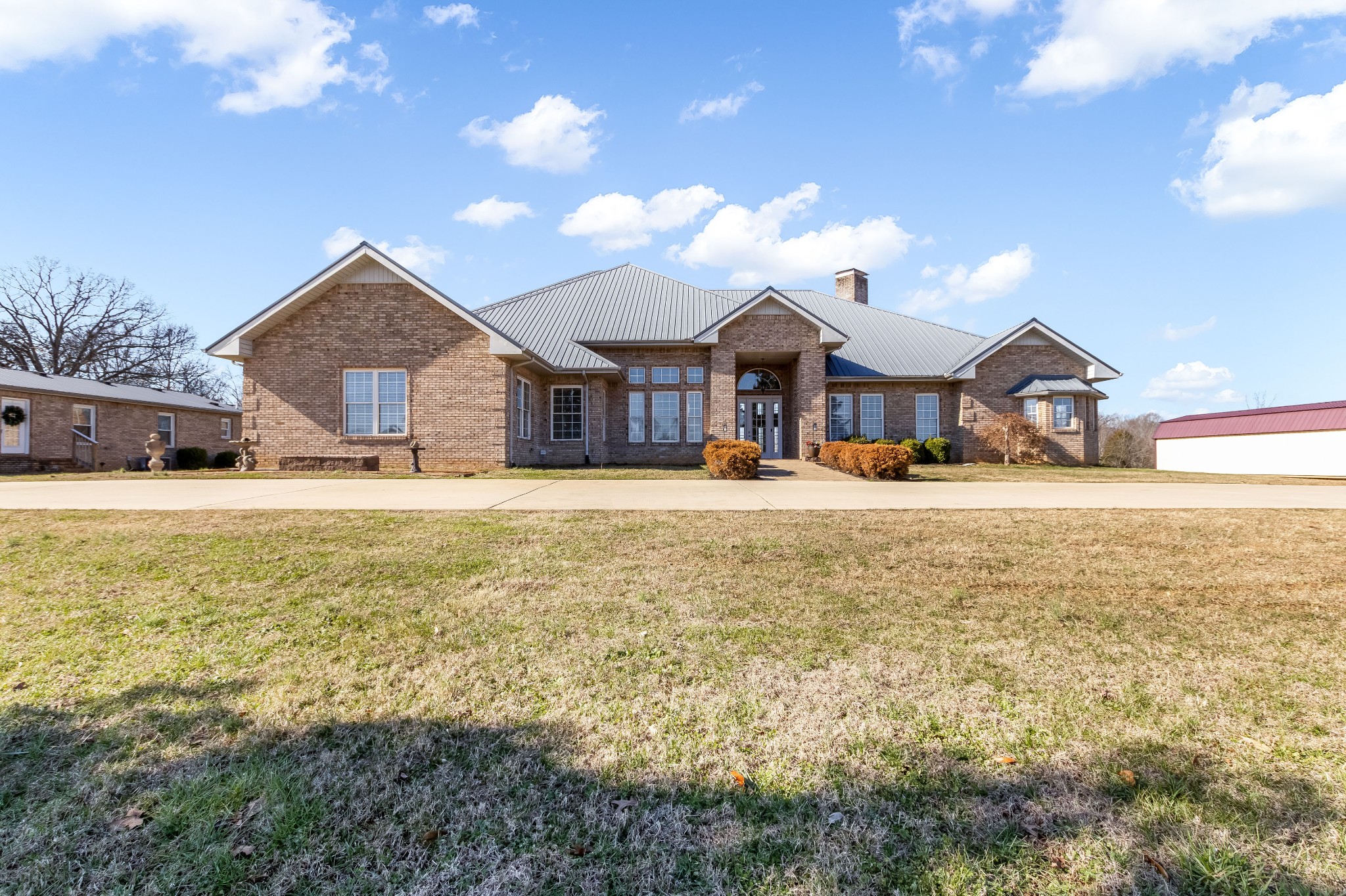 555 Randall Hitchcock Rd