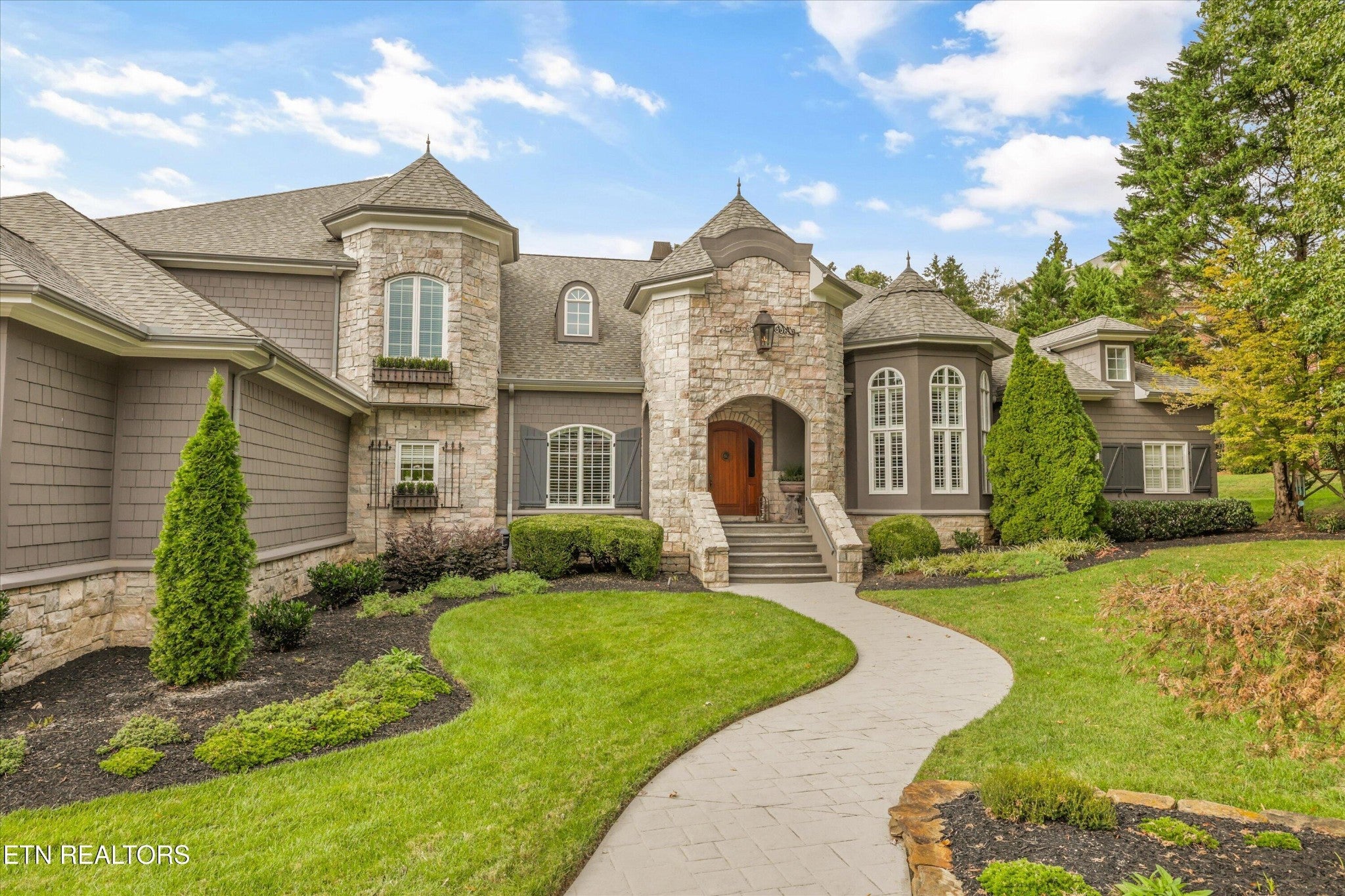 707 Prince George Parish Drive