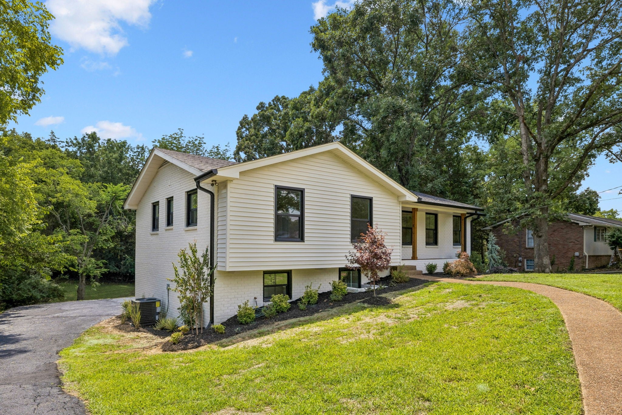 108 Airfloat Dr