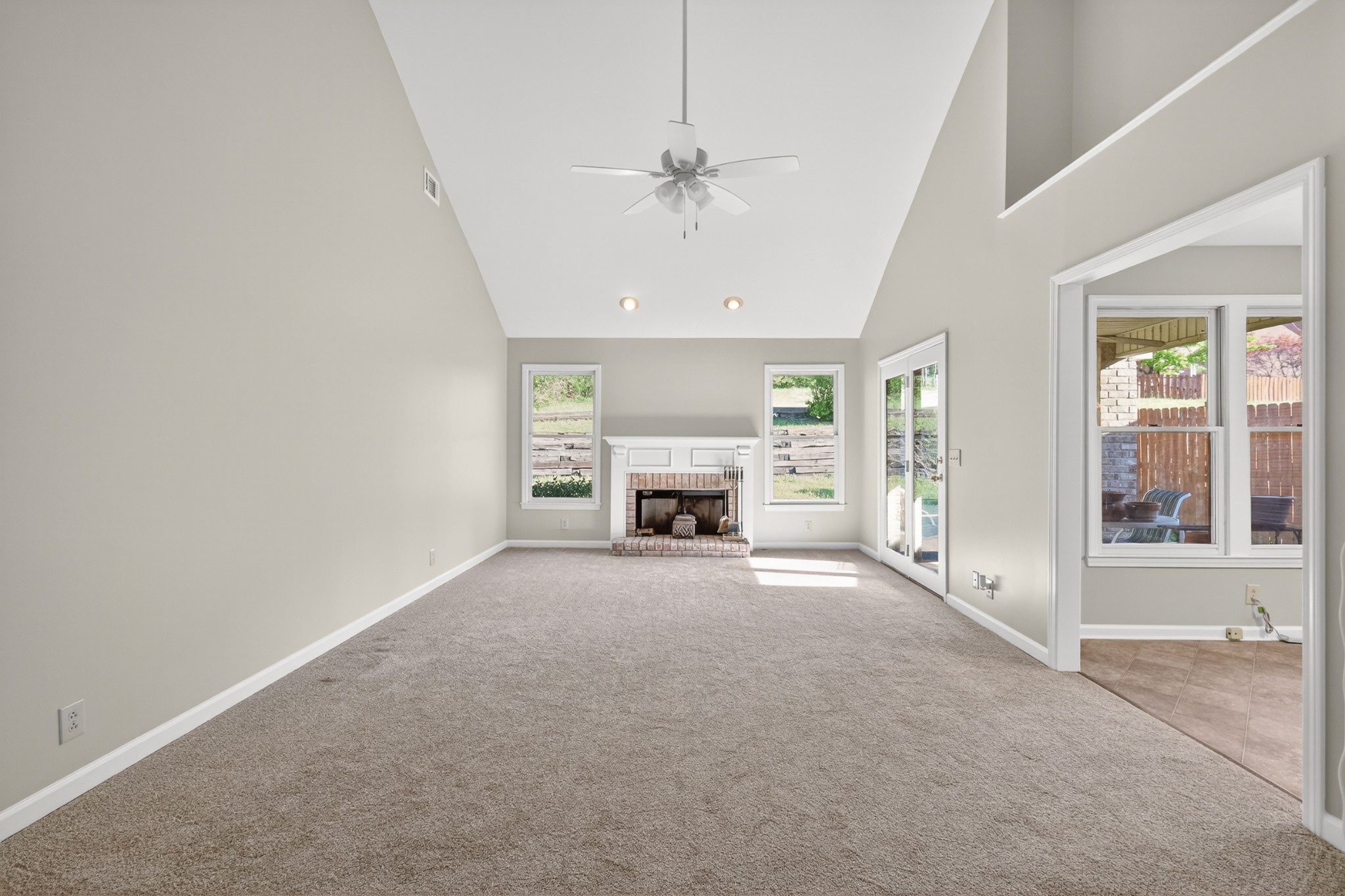 7208 Poplar Creek Trce