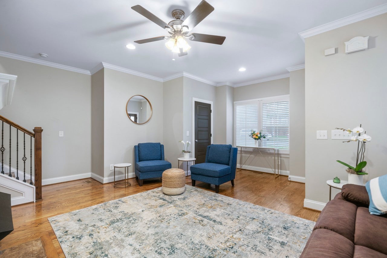 1711 14th Ave S