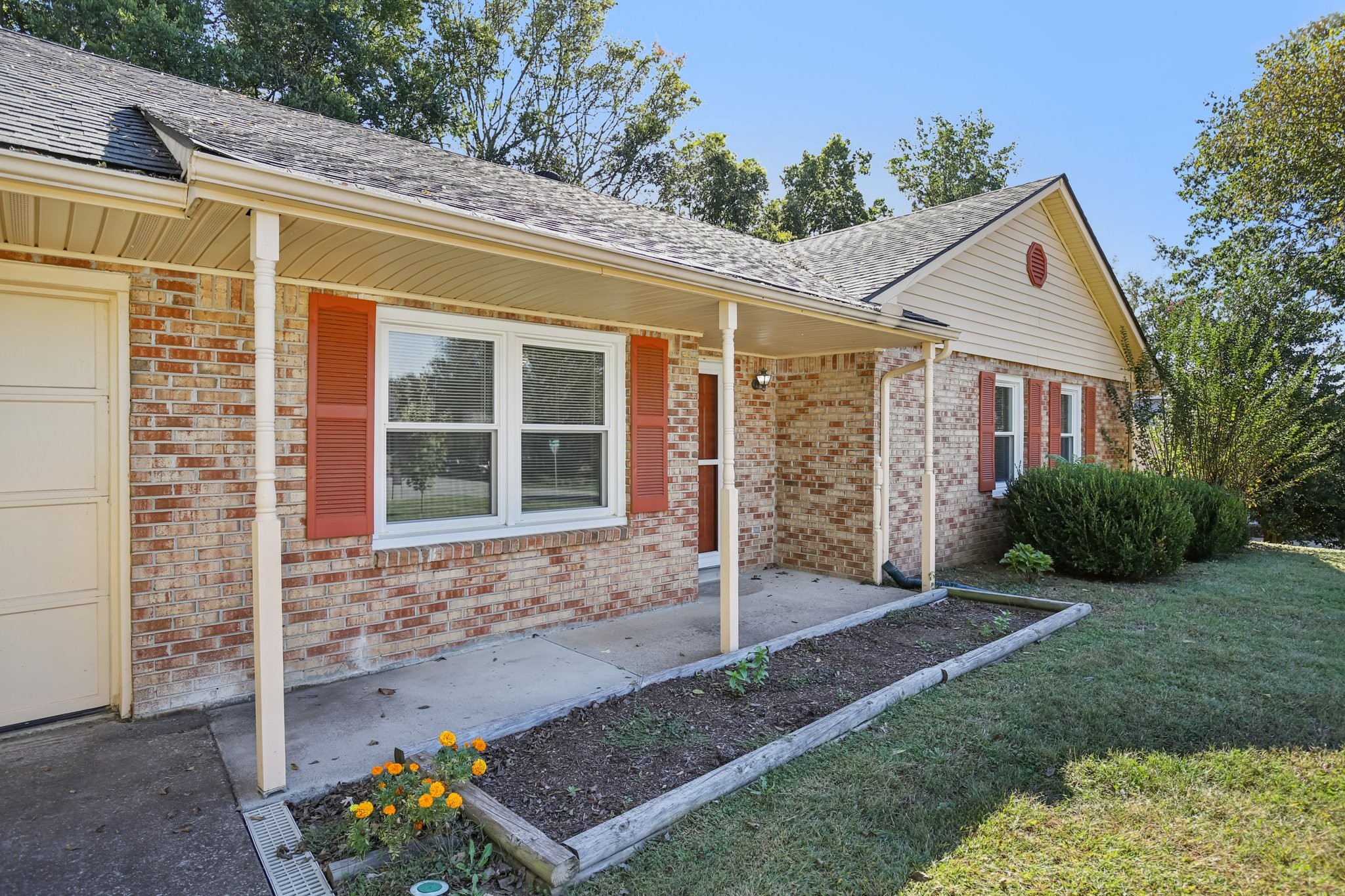 112 Ridgemont Pl