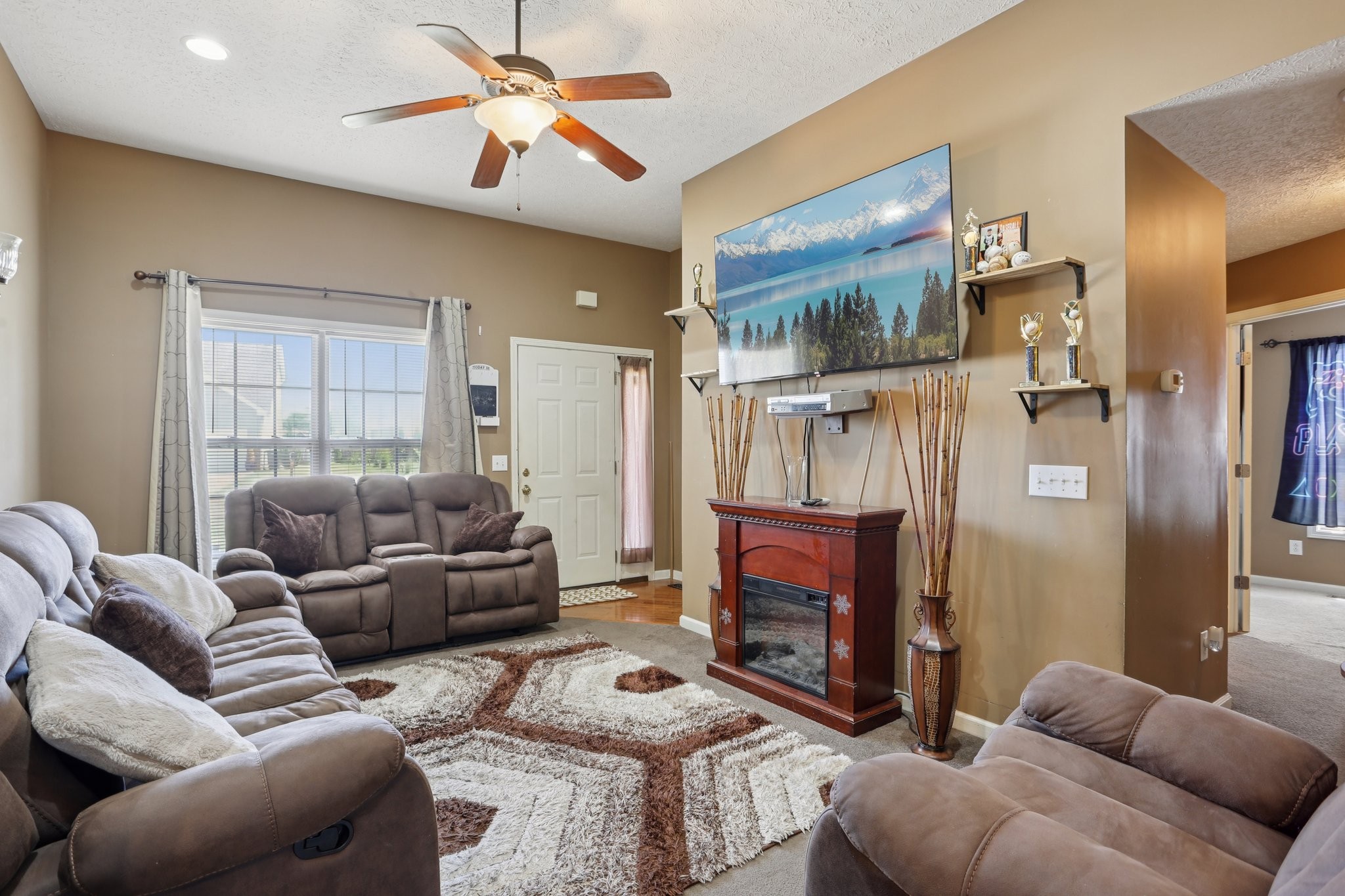 461 Berry Cir