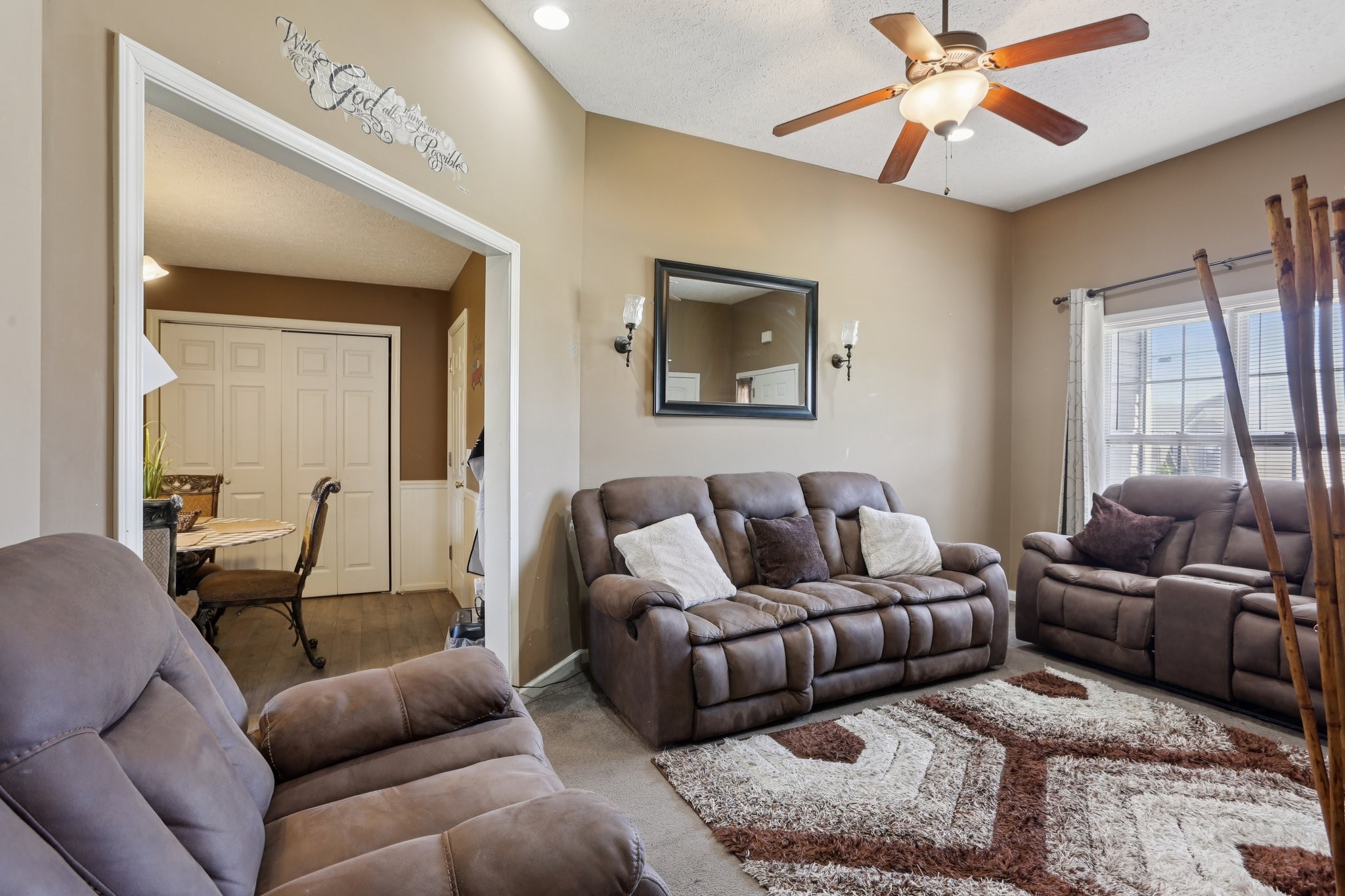 461 Berry Cir