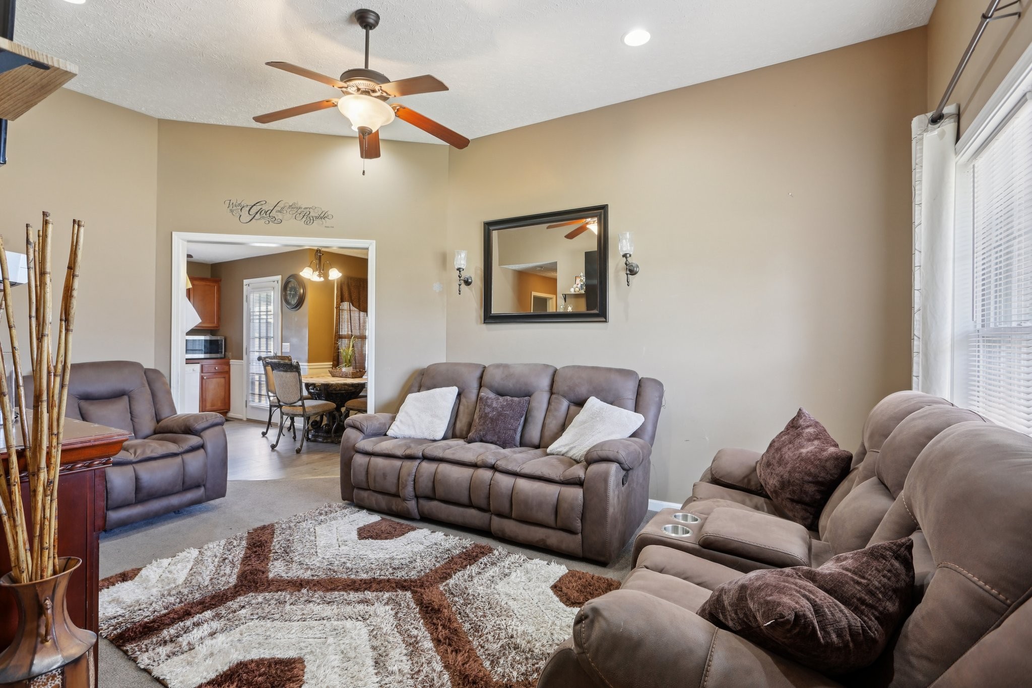 461 Berry Cir