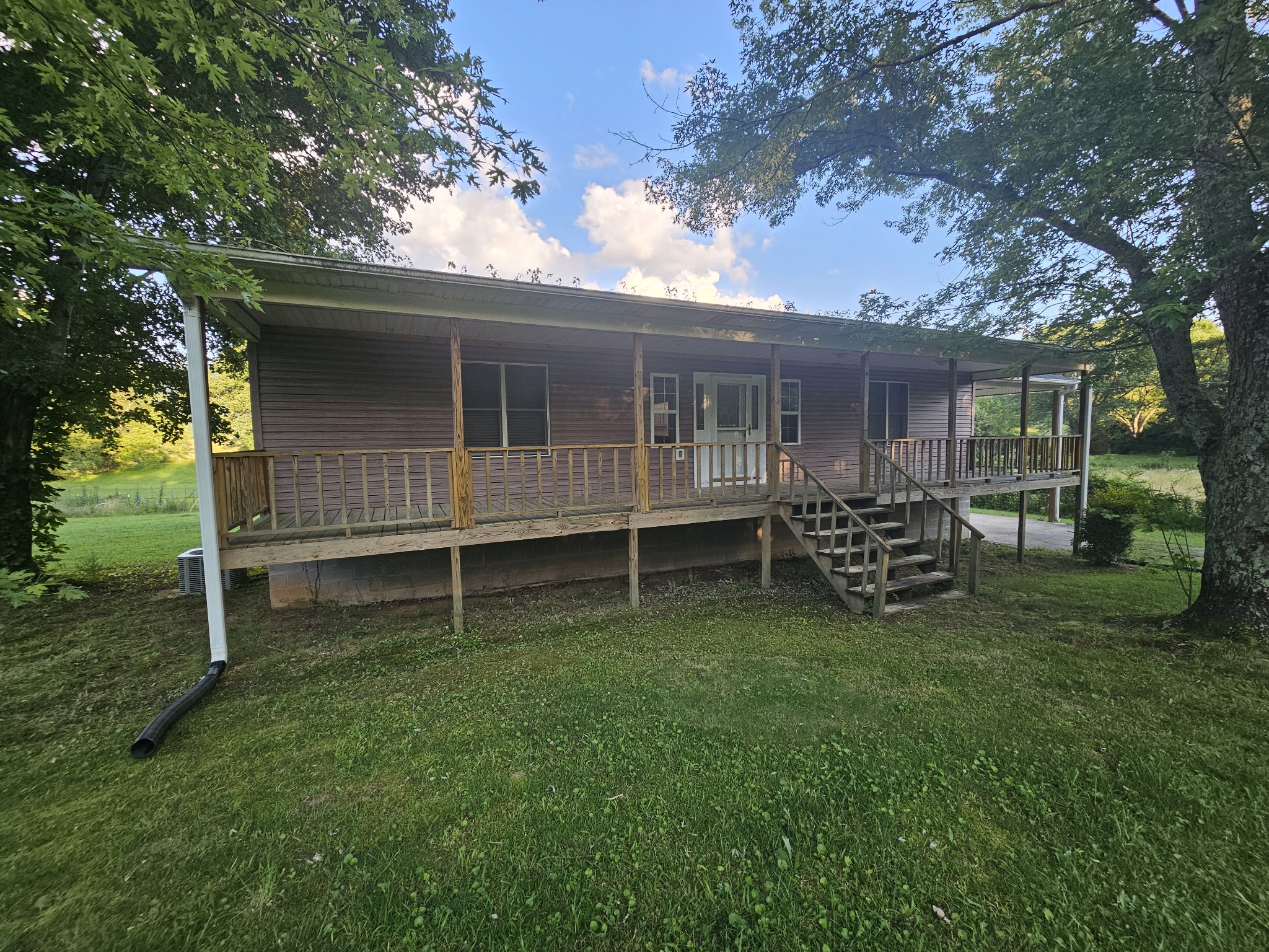 770 Jack Smith Rd