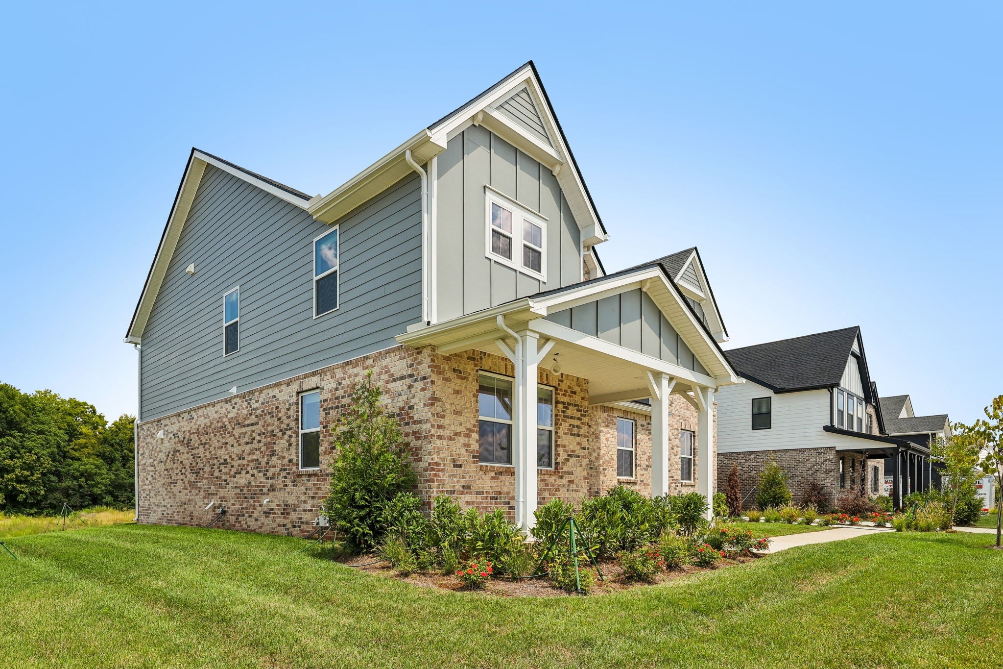 2046 Riley Park Dr