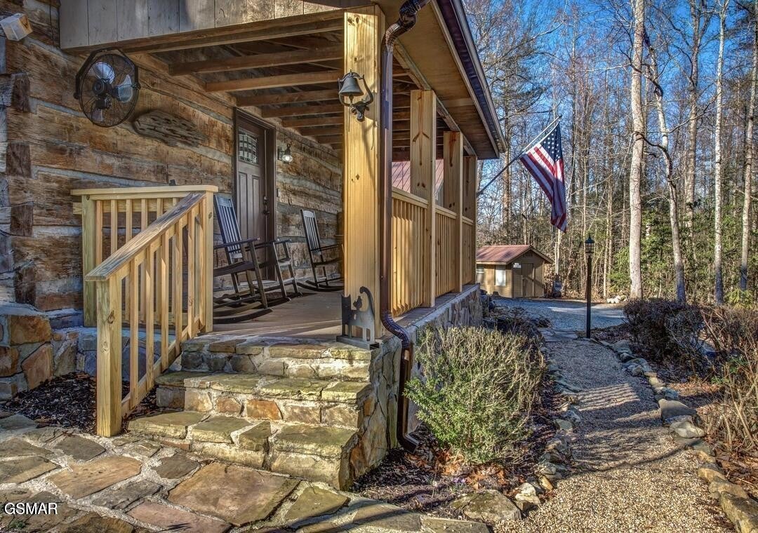 125 Cricket Hollow Way