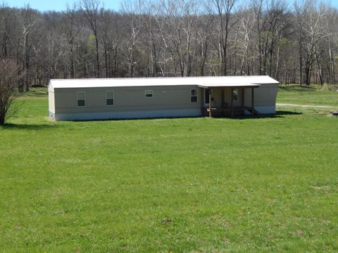 6223 Beech Creek Rd Clifton TN 38425