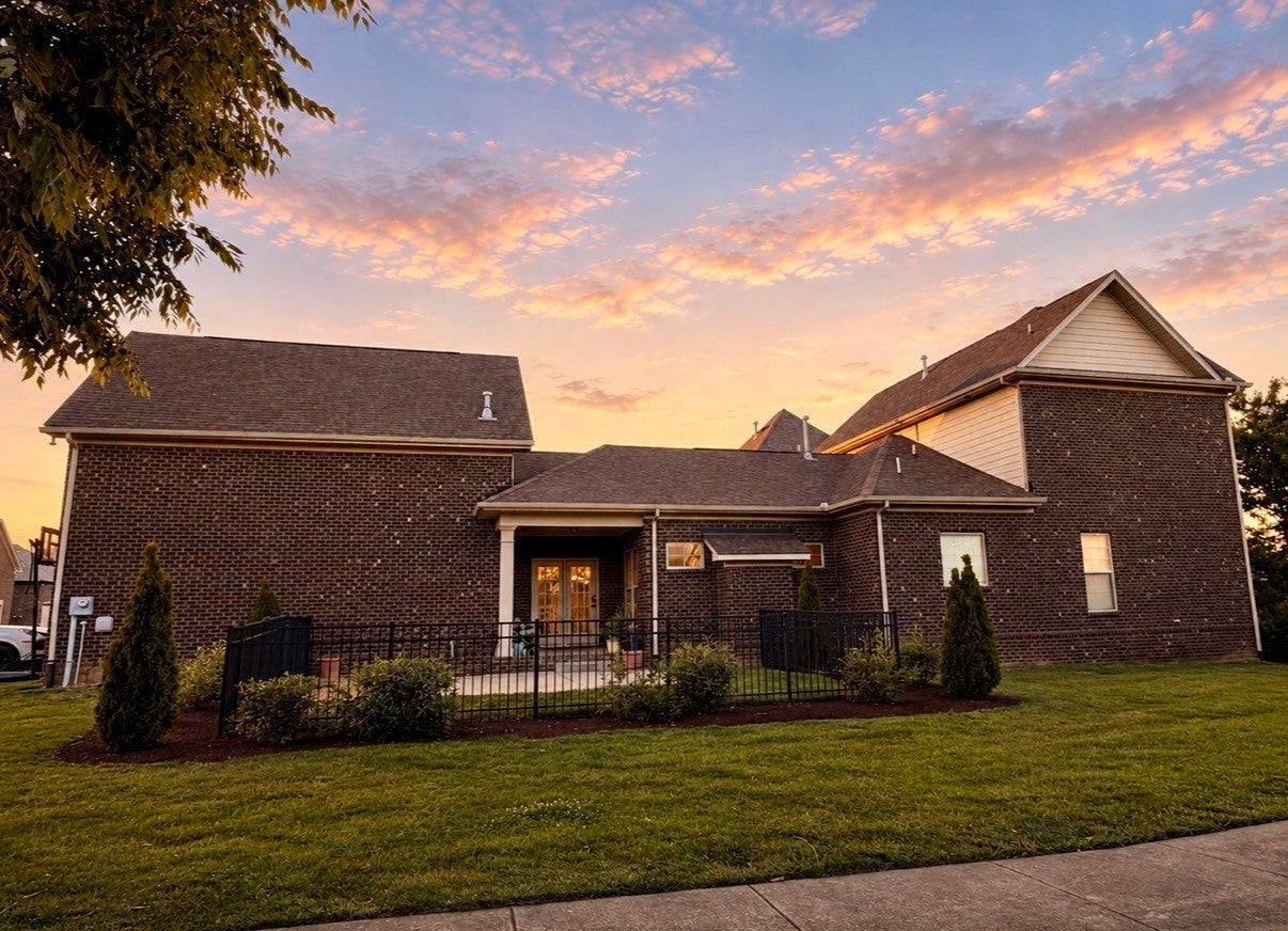 1099 Paddock Park Cir