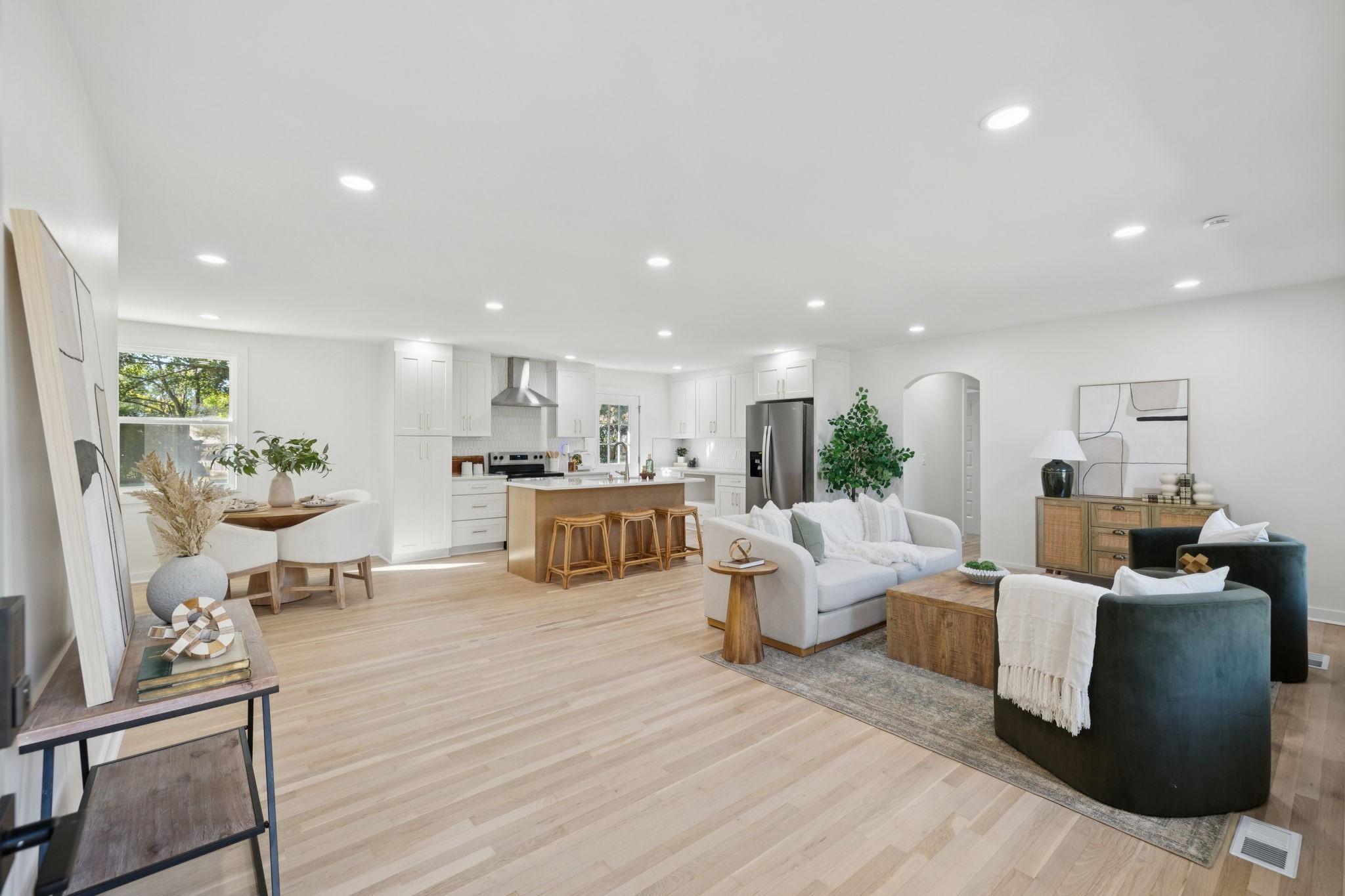 307 Gaywood Dr