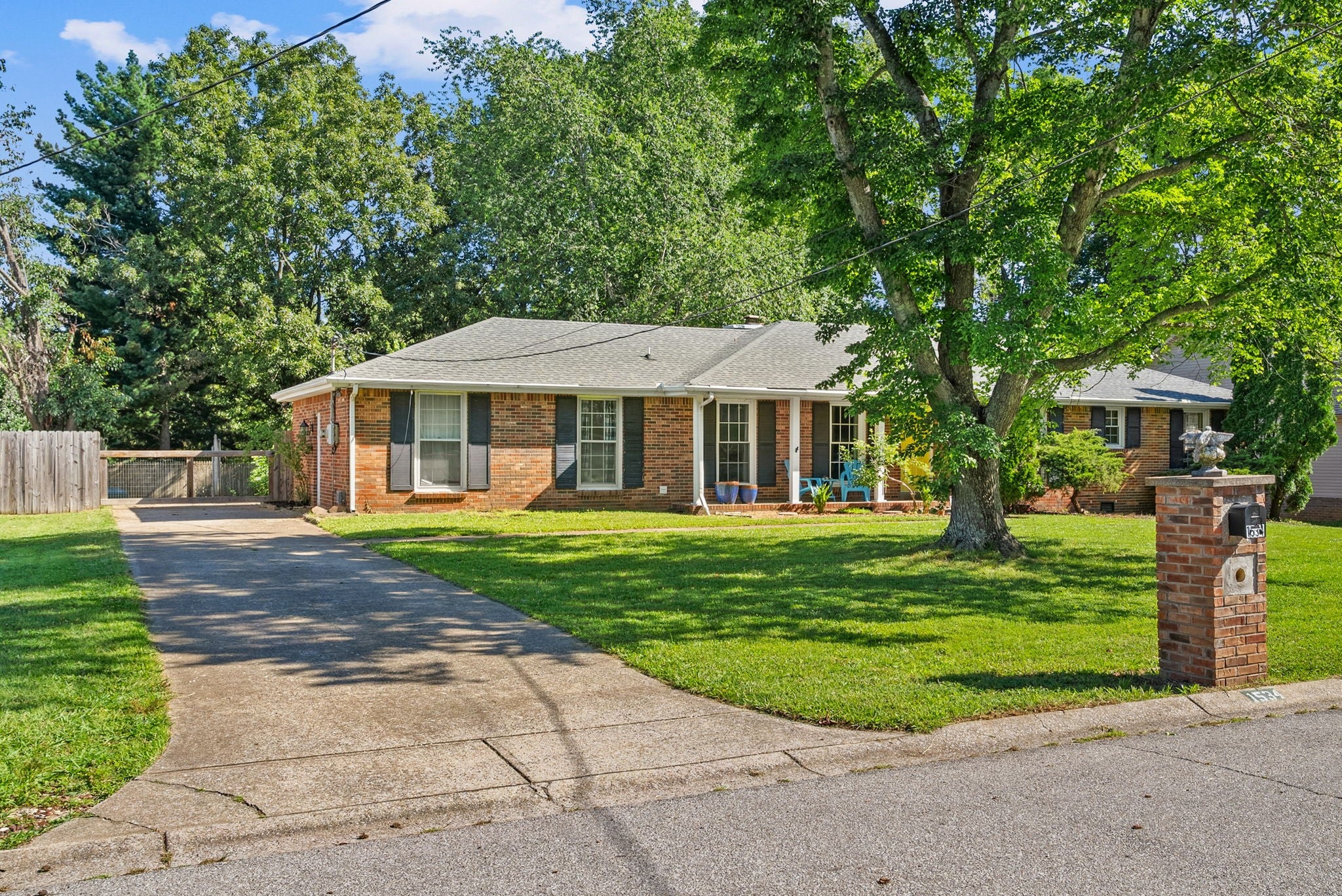 1534 Armistead Dr