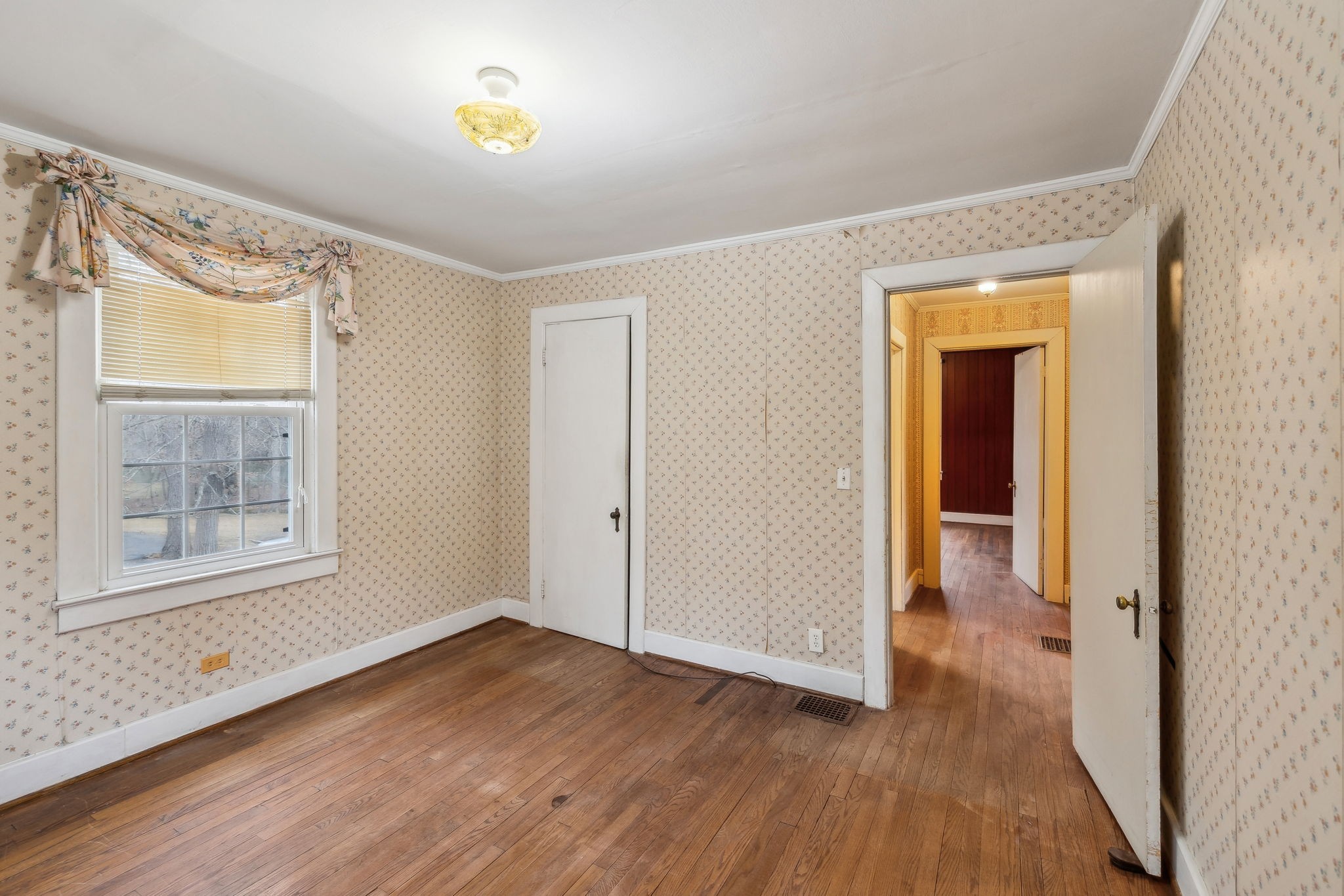 McMinnville, Tennessee 37110, United States, 4 Bedrooms Bedrooms, ,2 BathroomsBathrooms,Residential,Active,21443