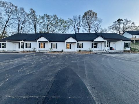 70 Stone Gate lane Hartsville TN 37074