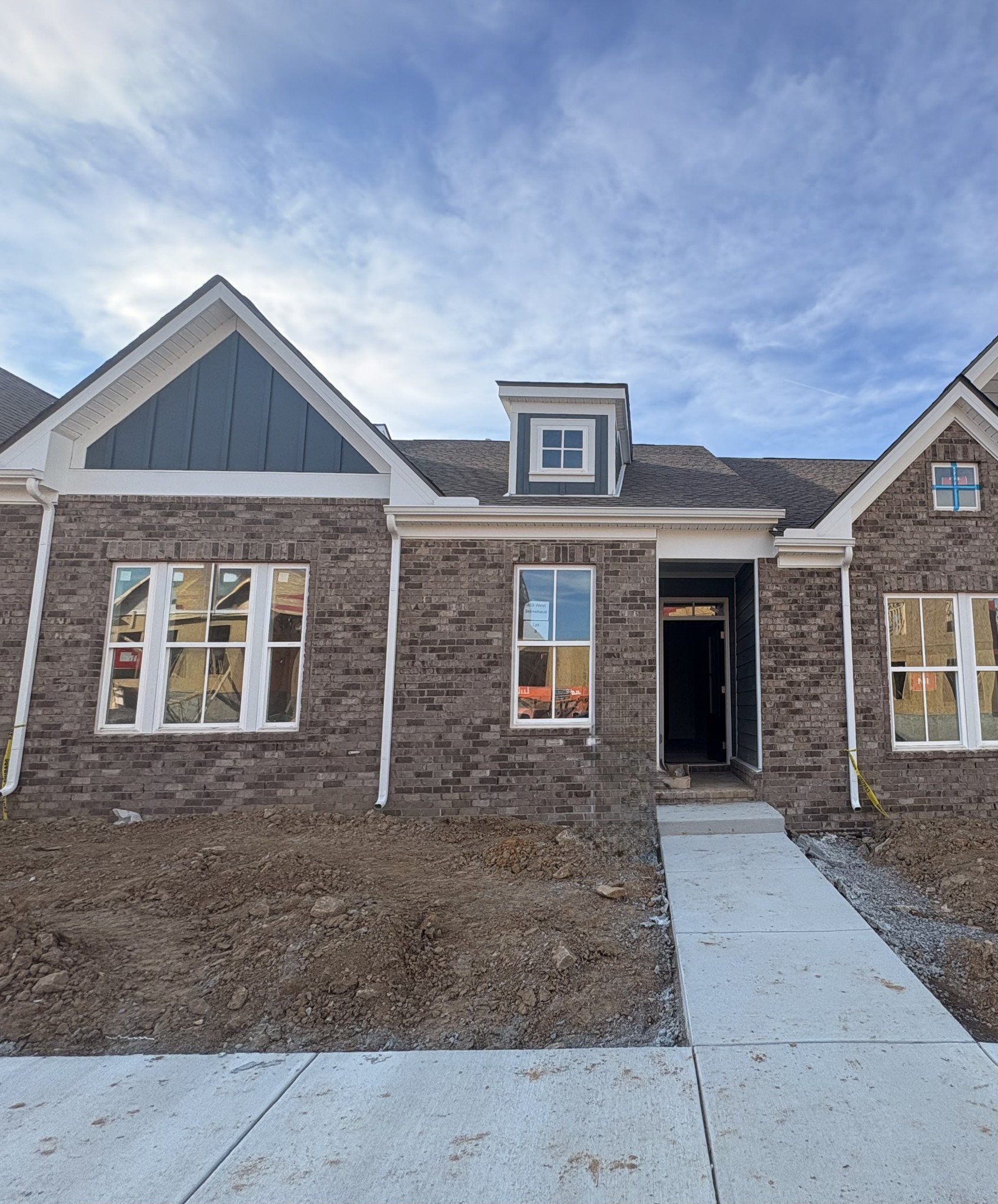 405 W Stonehaus XING