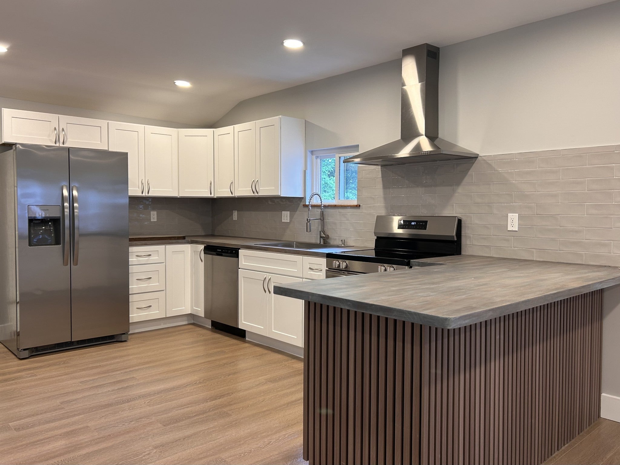10030 Coles Ferry Pike